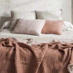Linge de lit boho de Maison de vacances en situation