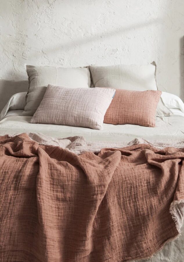 Linge de lit boho de Maison de vacances en situation