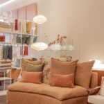 banquette boho curve 200 de chez maison de vacances en showroom