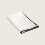 Serviette bourdon noir de Maison de vacances