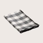 serviette vichy noir de chez maison de vacances