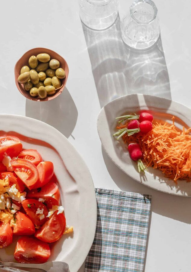 Plats ovales de la collection Réfectoire de chez Jars Céramistes