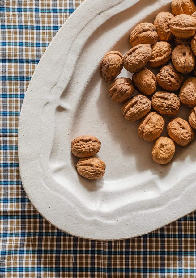 Plat ovale de la collection Réfectoire de chez Jars Céramistes détails