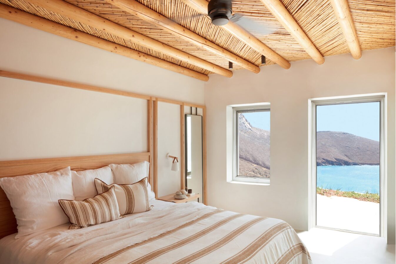 plaid vice versa en toile brodée cyclades 300 à rayures large ambiance