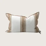 coussin vice versa en toile brodée cyclades 300 à rayures larges 40x60 havane