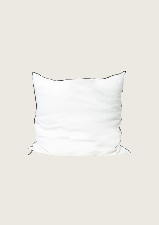coussin vice versa black line lin stoned washed 50x50 blanc