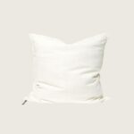Coussin vice versa chenille vintage 50x50 de chez maison de vacances, coloris creme