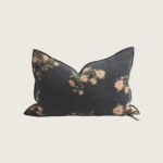 coussin vice versa en lin wabi-sabi les roses thé 50x50