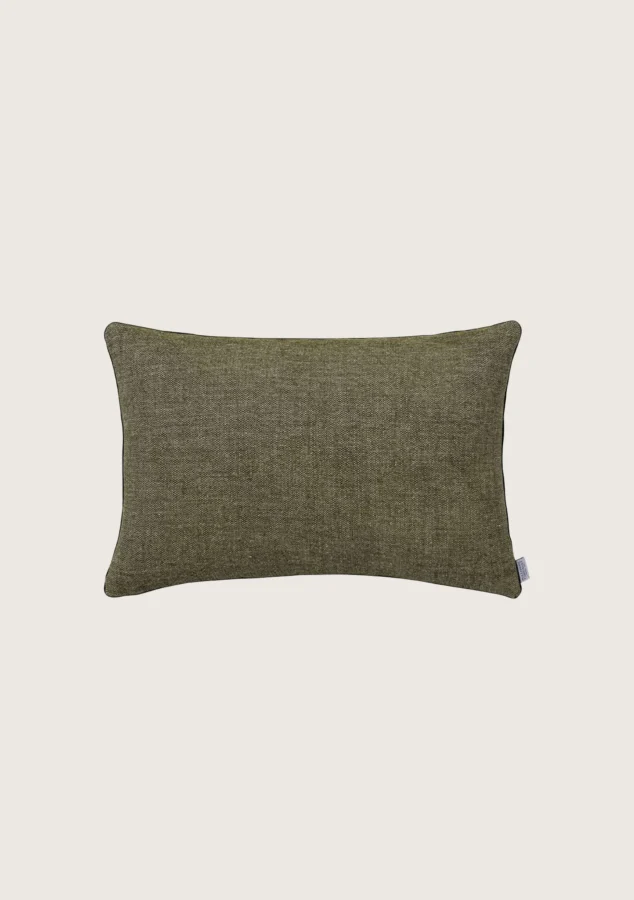 coussin voltaire de chez Alexandre Turpault, coloris lichen