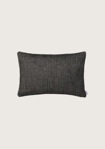 coussin voltaire de chez Alexandre Turpault, coloris noir
