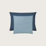 Taies d'oreillers Tendresse de chez Essix, coloris bleu de chine & alpin