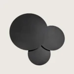 ensemble de trois tables basses serax noires vue du dessus