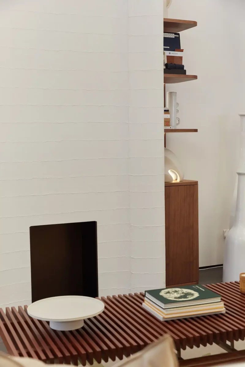 bibliothèque NAMI dessiné par le studio Mov'In Movimento Interno, Cuisine sur-mesure dessiné par Movimento Interno Mov'In, Interior designer in Monaco