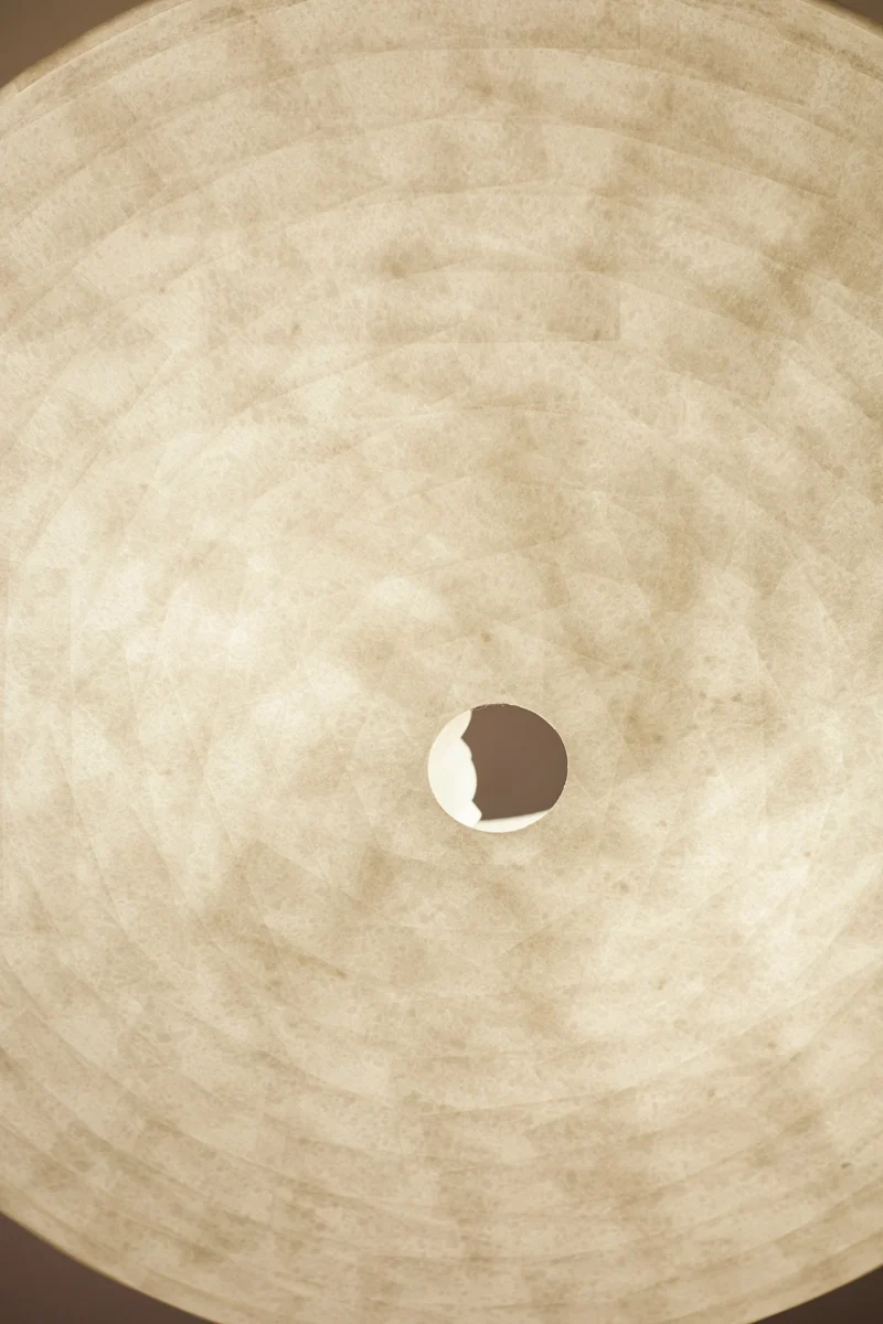 Papier japonais luminaire, showroom Mov'In Movimento Interno, Cuisine sur-mesure dessiné par Movimento Interno Mov'In, Interior designer in Monaco