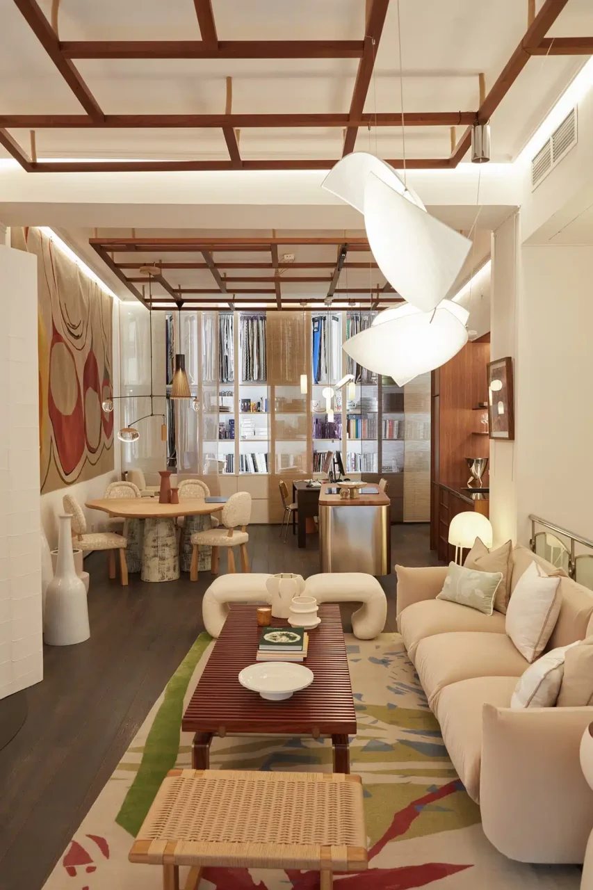 Intérieur du showroom Movimento Interno Monaco, vue d'ensemble, Interior designer in Monaco