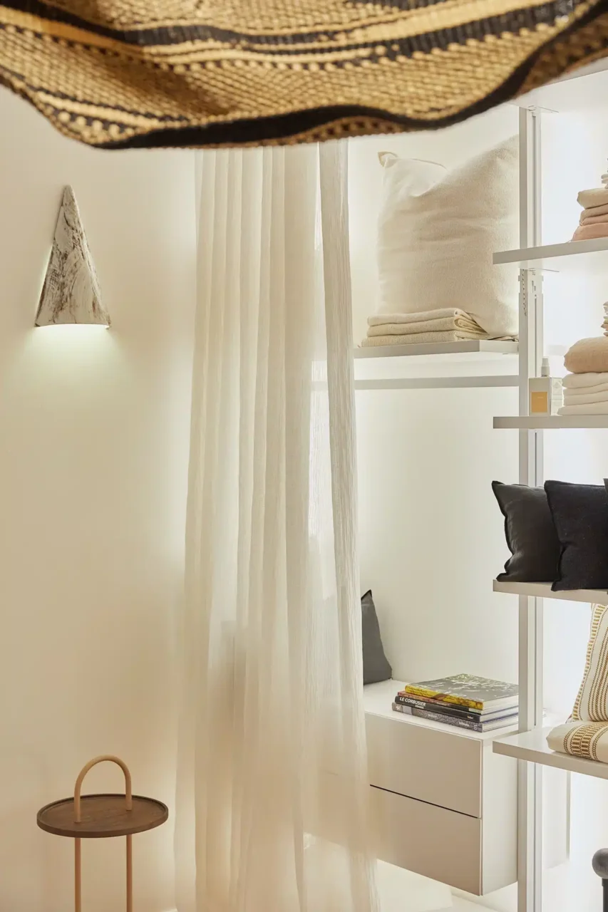 Intérieur du showroom Movimento Interno Monaco, dressing, Interior designer in Monaco