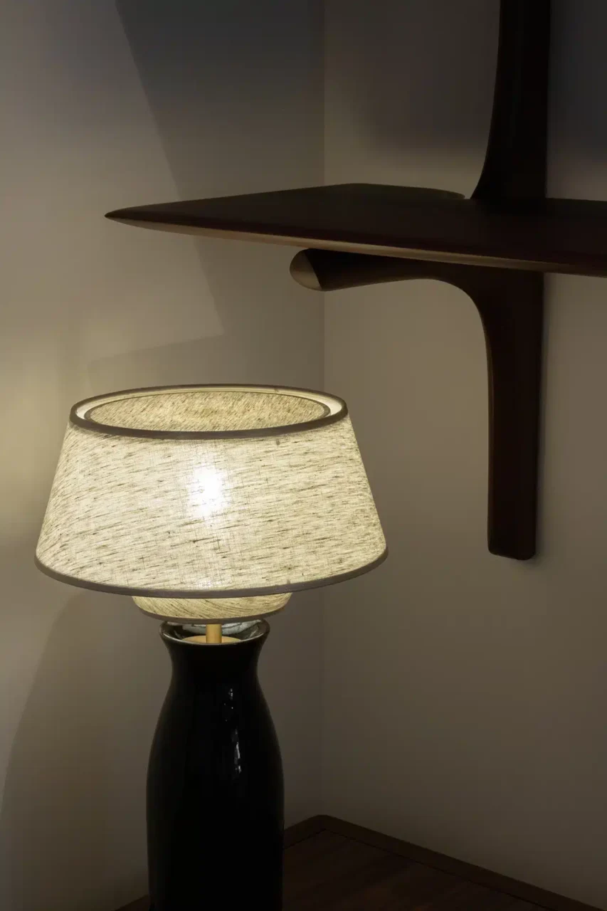 architecture d'intérieur, lampe de bureau, mov'in